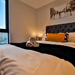 Modern 2 Bed, 2 Bath With Ensuite By Avalora Short Lets & Serviced Salford, Near Tram Manchester, Train Station, Parking *