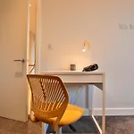 Apartment Modern 2 Bed, 2 Bath With Ensuite By Avalora Short Lets & Serviced Salford, Near Tram Manchester, Train Station, Parking *