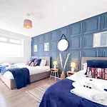Contractor By Furnished Manchester