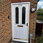 Hub - 2br With Free Parking, Near Airport & Attractions * Manchester