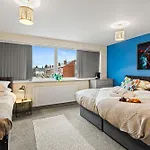 펜션 Forest View- Oasis Mural -didsbury Zen Sleeps 10