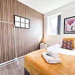 Contractor By Furnished Manchester