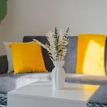 Modern 3-bedroom Near Centre Apartmán *