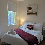 アパート Entire 2 Bedroom Cosy Flat Near Centre マンチェスター