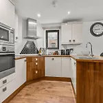 Bloom - Centre - Gated Parking Apartment Manchester