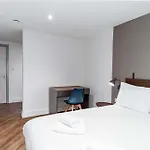 アパート Modern 3bed Flat In W Security *