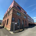 Salford Quays 4 Guests / Parking Apartment Manchester