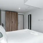 Modern 3bed Flat In W Security アパート *