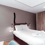 Modern 3bed Flat In W Security アパート マンチェスター