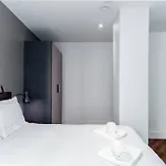 Modern 3bed Flat In W Security アパート マンチェスター