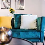 Stunning Salford Quays Parking & Wifi Apartmán *