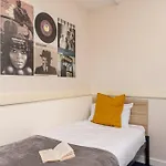 约翰·莱斯特&埃德·科尔曼公寓（校园住宿） * 曼彻斯特