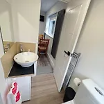 Lux Shared Flat With 2 Private Bedrooms And 2 Private En-suite Bathrooms