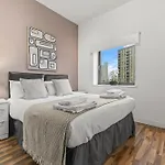 Bloom - Centre - Gated Parking Apartment