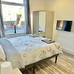 Apartmán Lux Shared Flat With 2 Private Bedrooms And 2 Private En-suite Bathrooms Manchester