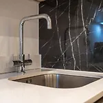 Spacious Apartment - 8 Min To Manchester Centre - Pass The Keys 公寓
