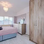 3br By Kammili With Free Parking & Fast Access