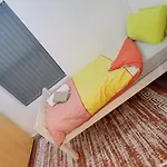 Mcrshared House-big Bedroom Sleeps 3