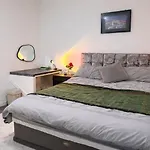 Mcrshared House-big Bedroom Sleeps 3 Tatil Evi Manchester