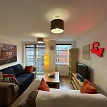 Cosy Flat In The Heart Of Mcr 맨체스터