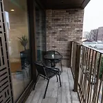 Luxury 2 Bed Apartment, With A Balcony & Canal View In Centre! Apartment *