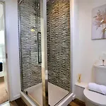 Blue Haven 2 مانشستر