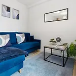 Apartment 1br Nr Arena,attractions&wifi *