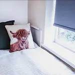 Cosy Luxe With Fresh Bakes Манчестер