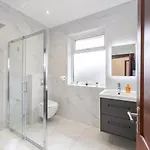 Modern & Spacious 4-bedroom Home, Family & Contractor Friendly, *