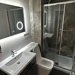 Hendham - Near Etihad Stadium, Coop Live Arena, National Cycling Centre & 24 Hour Asda * مانشستر