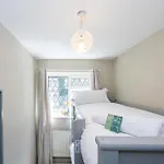 3-bed Didsbury M20 Parking Long *