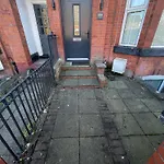 Hendham - Near Etihad Stadium, Coop Live Arena, National Cycling Centre & 24 Hour Asda *