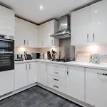 E-haven - Etihad-coop Live-free Parking-pool Table Prázdninový dům Manchester