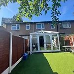 The Oasis - Fast Wi-fi - Private Workspace * Manchester