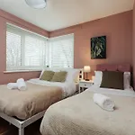 E-haven - Etihad-coop Live-free Parking-pool Table Manchester