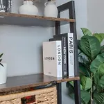 Modern 3br House - Quiet Clifton Area Nyaraló