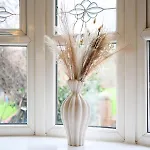 The Vibe & Play Hangout - Hot Tub Retreat