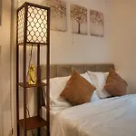 Prázdninový dům Modern 3br Sleeps 7 Parking