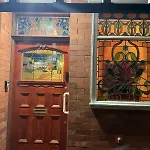 Large Luxury 4 Bedroom With Parking