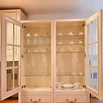 Prázdninový dům Elegant With Hot Tub *