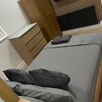 Hendham - Near Etihad Stadium, Coop Live Arena, National Cycling Centre & 24 Hour Asda