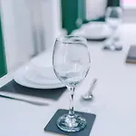 Modern 2-bed House Near Centre - Sleeps 6 Dom wakacyjny