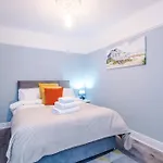 別荘 Ideal Group 3br House For 8 Parking *