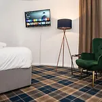 Penzion Etihad Coop Arena Centre 3*