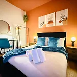 度假居 3br House Near Old Trafford With Games Sleeps 8