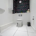 E-haven - Etihad-coop Live-free Parking-pool Table * Manchester