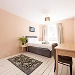 3-bed Didsbury M20 Parking Long *