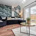 Prázdninový dům E-haven - Etihad-coop Live-free Parking-pool Table *