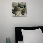 Modern 3-br On Edge Of Center With Free Parking Дом отдыха