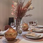 Massive And Stylish 5 Bed House - Sleeps 13 - Free Parking Manchester